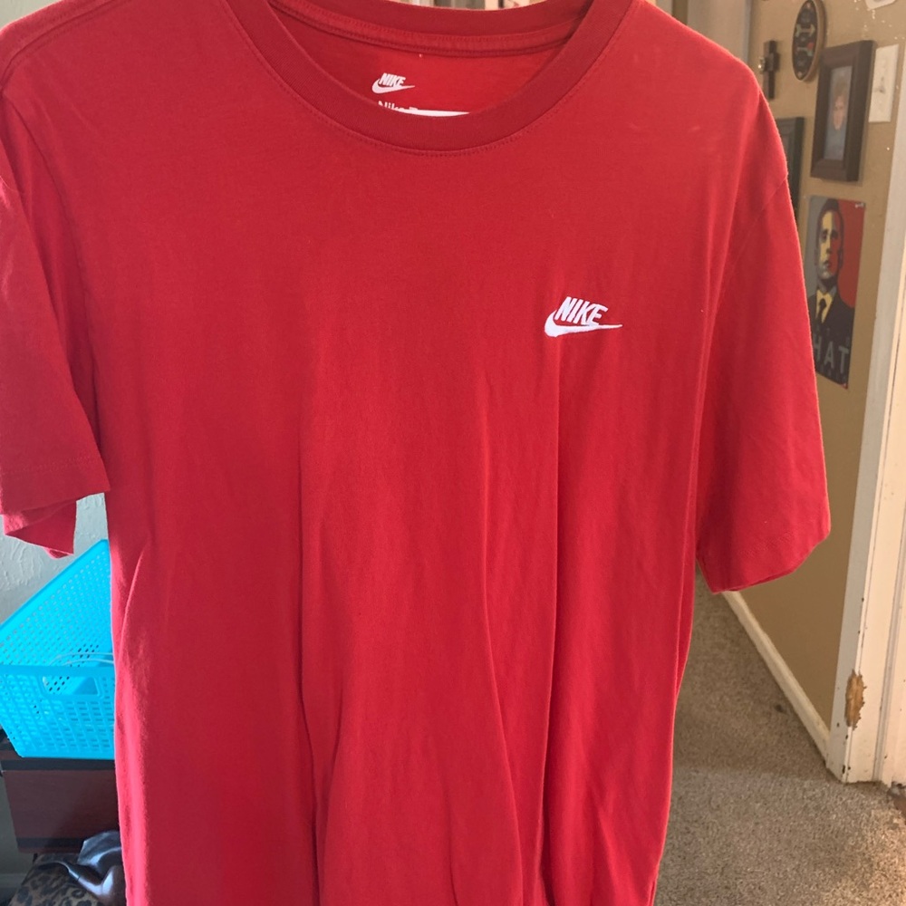 Nike Red Short Sleeve Tee Classic Crew Neck